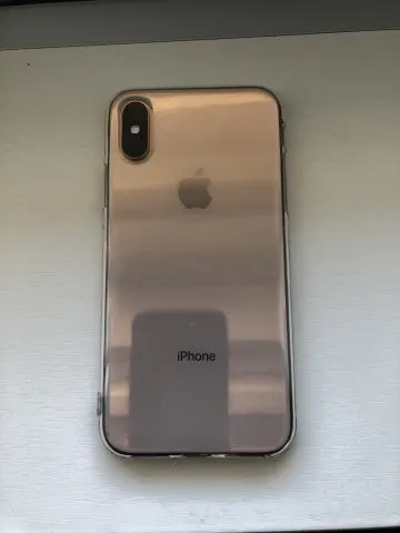 iPhone Xs 64GB ゴールド　赤ロムの画像（0）