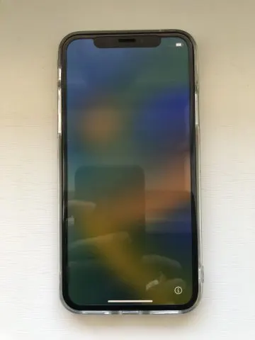 iPhone Xs 64GB ゴールド　赤ロムの画像（1）