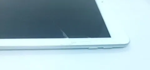iPad 第6世代 128GB SBM系判定×の画像（2）