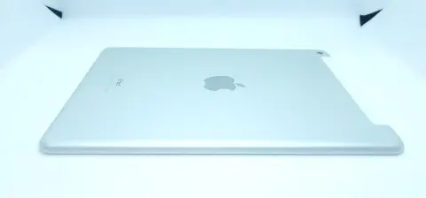 iPad 第6世代 128GB SBM系判定×の画像（3）