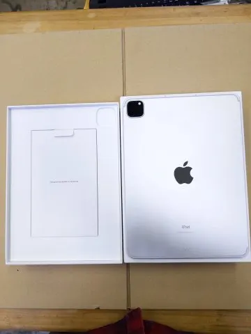 iPad pro 11インチ 第3世代
Wi-Fi+Cellular
A2459の画像（0）