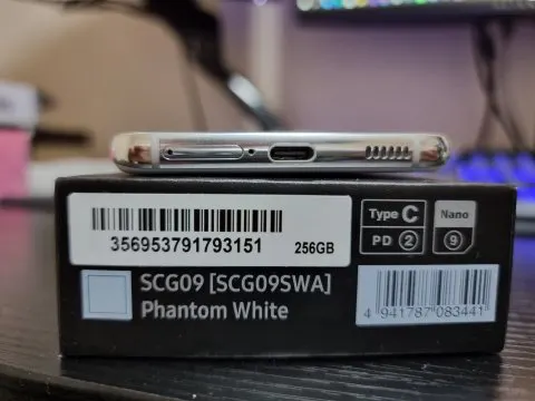 Galaxy s21 au版 256GB simロック解除済み 赤ロムの画像（4）