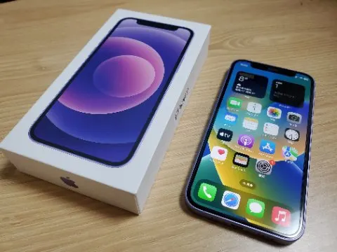 iPhone 12 mini 64GB パープル 付属品完備 バッテリー100% ソフトバンクデモ機の画像（0）