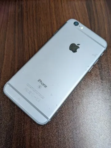 iPhone 6s 16GB アクティベーションロックの画像（1）