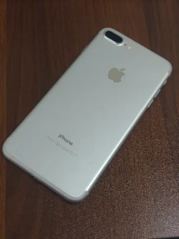 iPhone 7 Plus 32GBの画像（1）