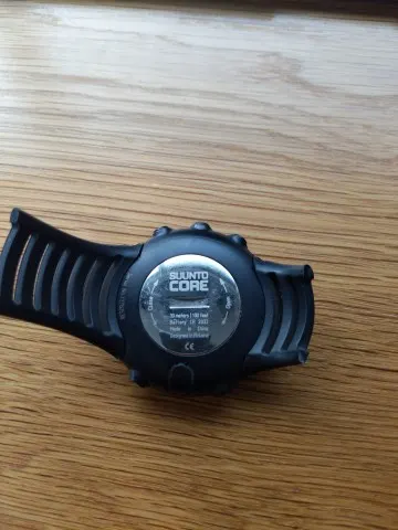SUUNTO 登山用時計の画像（1）