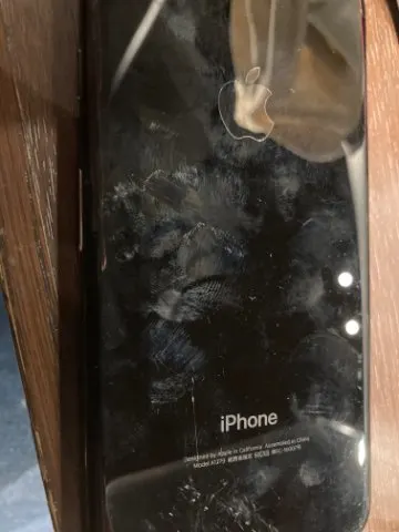 iPhone 7 128GB ソフトバンク版　判定△  難あり　バッテリー最大値　90%の画像（4）