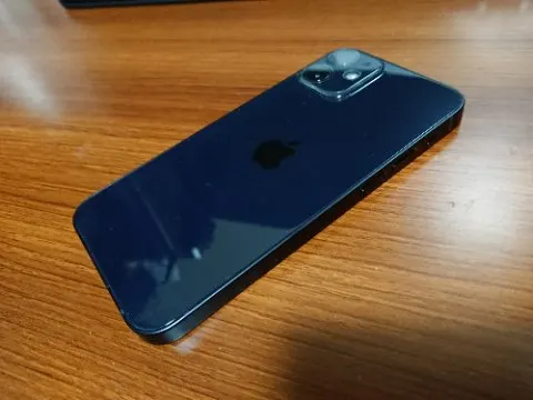 iPhone 12 mini 【128GB】 ブラック/美品/SIMフリー/赤ロム/DocomoSIM等使用可の画像（1）