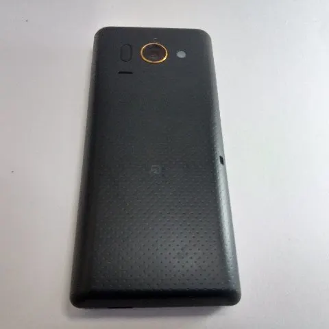 au AQUOS K SHF31 利用制限ｘ 通電確認済みの画像（3）