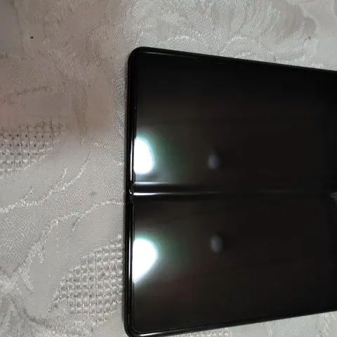 ジャンク☆ Galaxy Z Fold3 5G F926B 256GB12GB☆ 国際版　グリーンの画像（3）