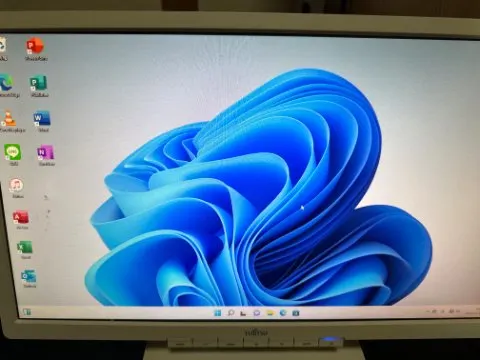 FUJITSUのDellです。の画像（0）