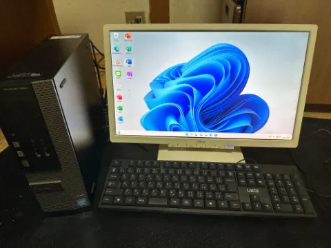 FUJITSUのDellです。の画像（4）