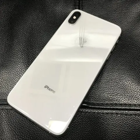 iPhone XS Max 64GBの画像（1）