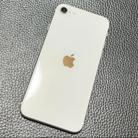 iPhone SE 第2世代 (SE2) ホワイト 64 GBの画像（1）