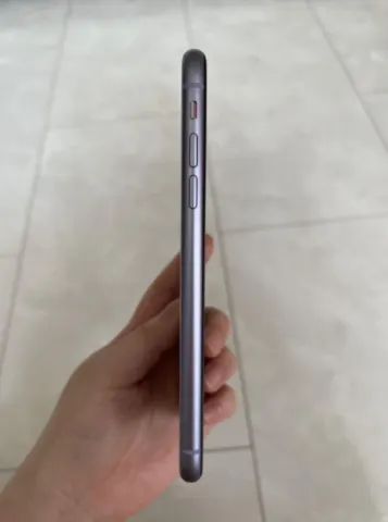 iPhone 11 パープル 64GB SIMロック解除済 auの画像（3）