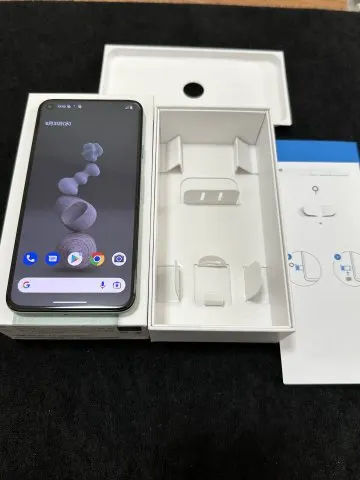Pixel 5 5G Sorta Sage simフリー  極美品　訳ありの画像（1）