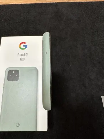 Pixel 5 5G Sorta Sage simフリー  極美品　訳ありの画像（3）
