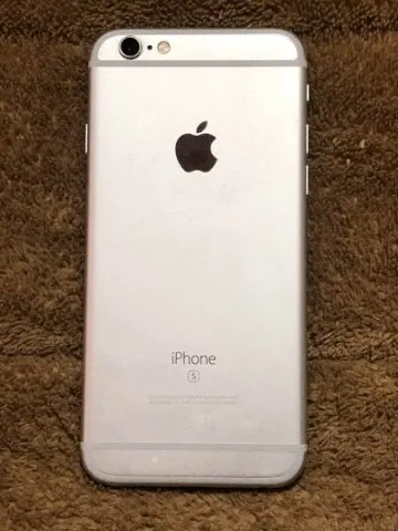 赤ロム iPhone 6s 32GB シルバー SIMロック解除済の画像（2）