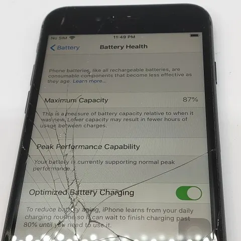 iPhone8 画面割れ ホームボタン操作×の画像（3）