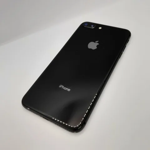 iPhone8 Plus バックカメラ× 　の画像（0）