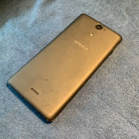 docomo with series Xperia AX SO-01Eの画像（3）