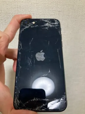 iPhone se3 ジャンク（28821）¥18,000（ないす小太郎さんの出品