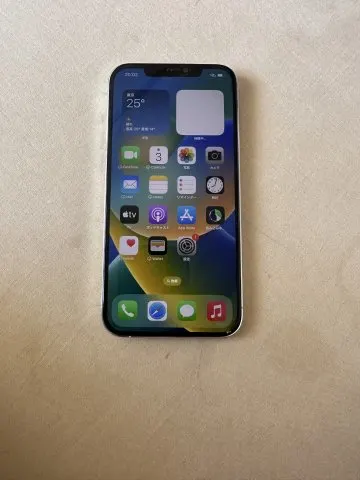 iPhone12pro MAX 白シルバーの画像（0）