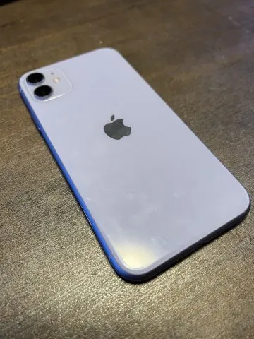 iPhone 11 128GB 赤ロムの画像（0）