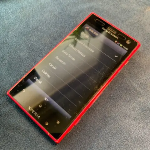 docomo with series Xperia acro HD SO-03Dの画像（3）