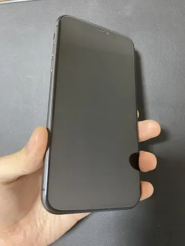 iPhone11 128GB 赤ロムの画像（0）