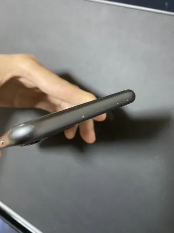 iPhone11 128GB 赤ロムの画像（3）
