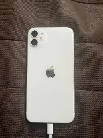 iPhone11 docomo 64gb 赤ロムの画像（0）