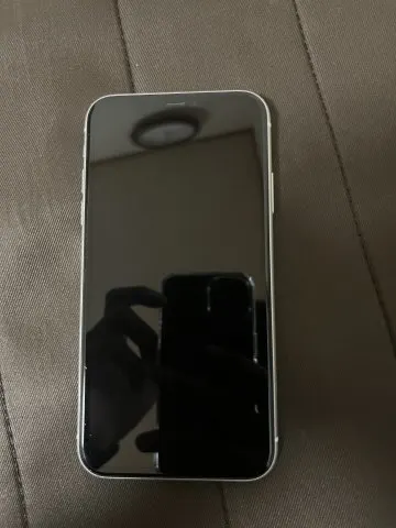 iPhone11 docomo 64gb 赤ロムの画像（2）