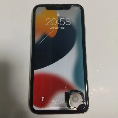 iPhone 11 64GB 難あり格安の画像（1）