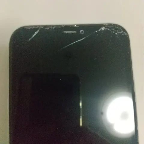 iPhone 11 64GB 難あり格安の画像（3）