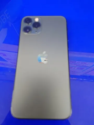 iPhone11pro256GB ミッドナイトグリーンの画像（1）