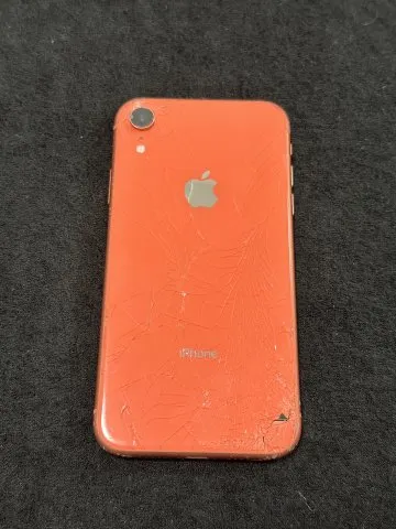 iPhone XR 64GB コーラル　simフリー  判定○ ジャンクの画像（2）