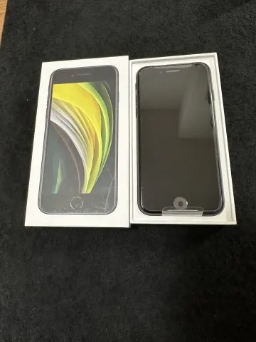 iPhone SE 第2世代　64GB Black simフリー 新品未使用品　判定△の画像（0）