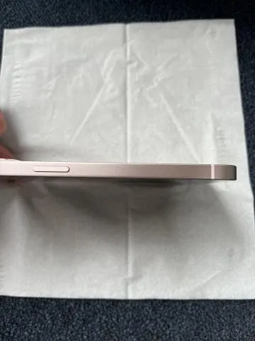 iPhone13ピンク128KB【利用制限・ソフトバンク】の画像（1）