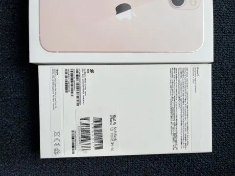iPhone13ピンク128KB【利用制限・ソフトバンク】の画像（4）