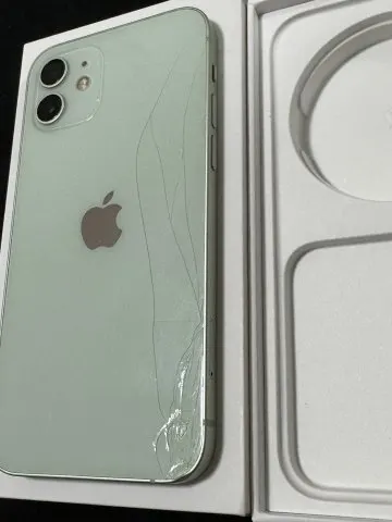 iPhone 12 64GB グリーン　simフリー  ジャンクの画像（2）