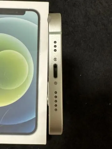 iPhone 12 64GB グリーン　simフリー  ジャンクの画像（3）