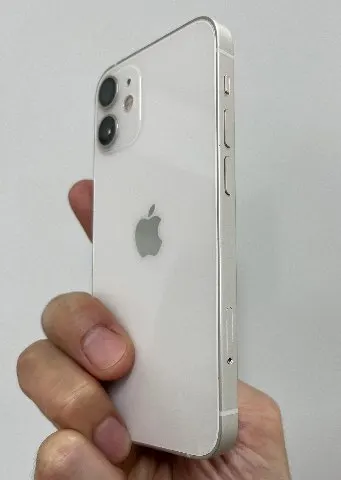 iPhone12mini【赤ロムau系×SIMロックなし】64GB whiteの画像（3）