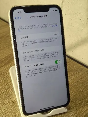iPhone 11  64 GB  SIMロック解除済み　スマホの画像（0）
