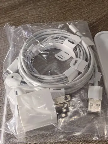 iPhone 11  64 GB  SIMロック解除済み　スマホの画像（4）