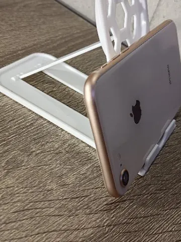 美品　iPhone8 64GB　SIMロック解除済みの画像（1）