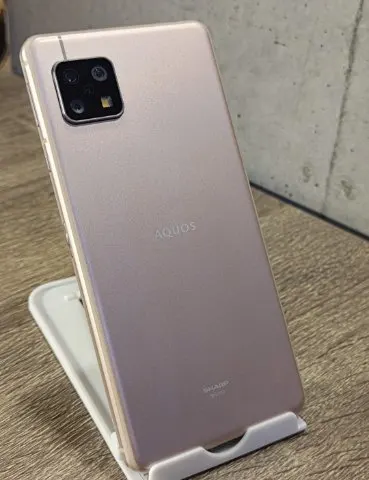 美品　AQUOS sense5G SHG03　 SIMフリー　スマホの画像（2）