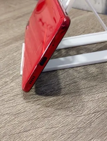 Galaxy A30 SCV43 SIMフリー　スマホの画像（4）