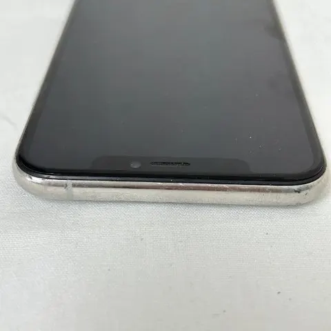 iPhone Xs 512GB 赤ロム アクティベーションロック-OFF 背面ヒビ バッテリー75%サービスの画像（3）
