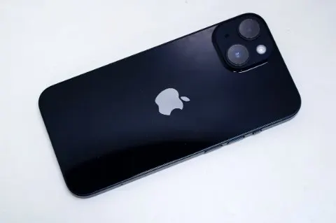 iPhone14 256GB ミッドナイト MPVW3J/A ジャンク 中古美品  現状販売 SIMフリーの画像（1）